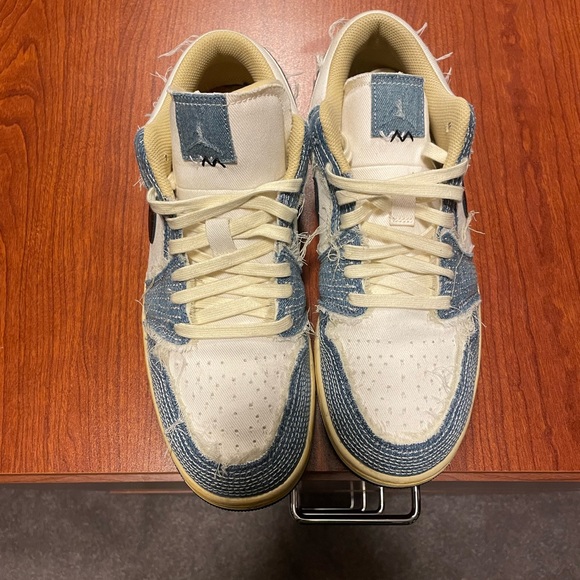 Brand new - never worn Air Jordan 1 Low – Size US 11 - Sashiko Denim - Picture 3 of 4